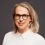 Porträttfoto av Alexandra Rosendahl Santillo