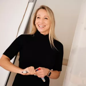 Vi erbjuder ett brett utbud av kurser och utbildningar utifrån vår spetskompetens och den senaste forskningen.