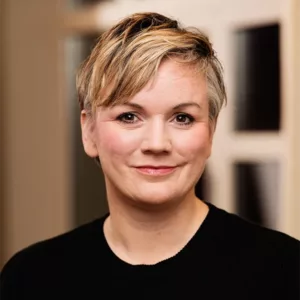 Porträtt av Therese Allvar, legitimerad psykolog och Teamchef Pedagogik och utveckling på Psykologpartners.